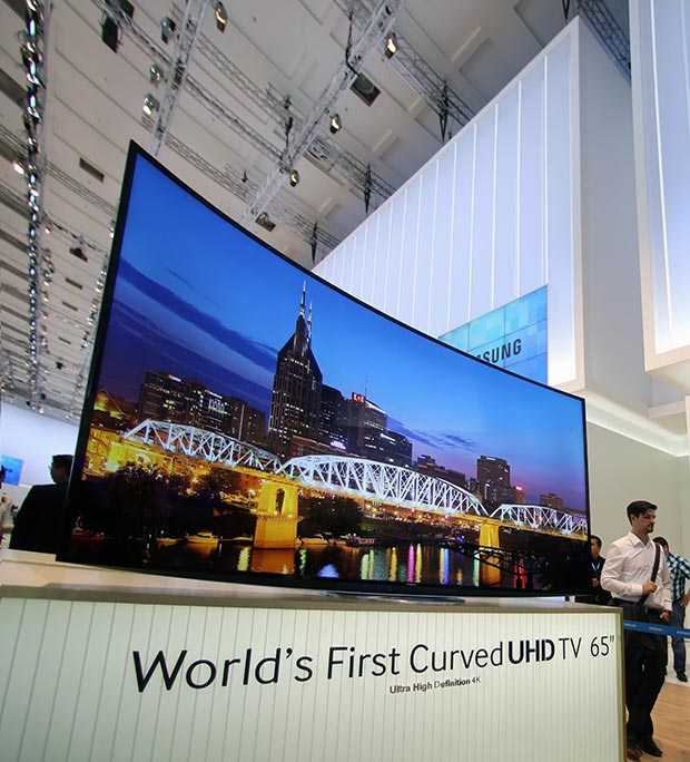 Curved UHD TV