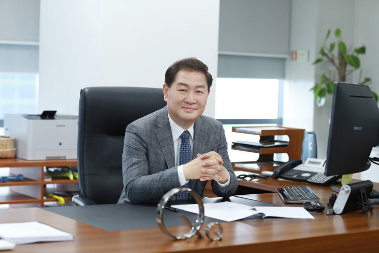 JH Han, President, Visual Display, Samsung